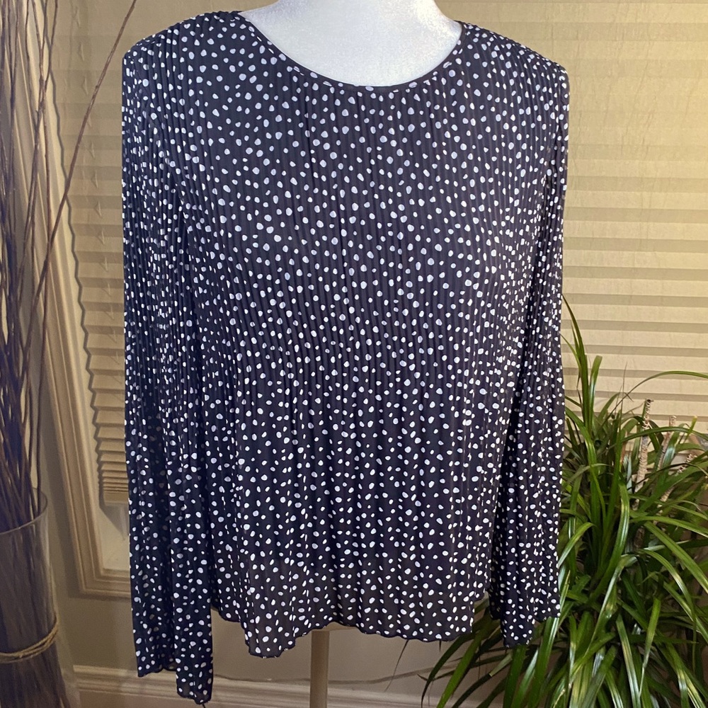 Stradivarius Women’s Small Pleated Polka Dot Long Sleeve Blouse